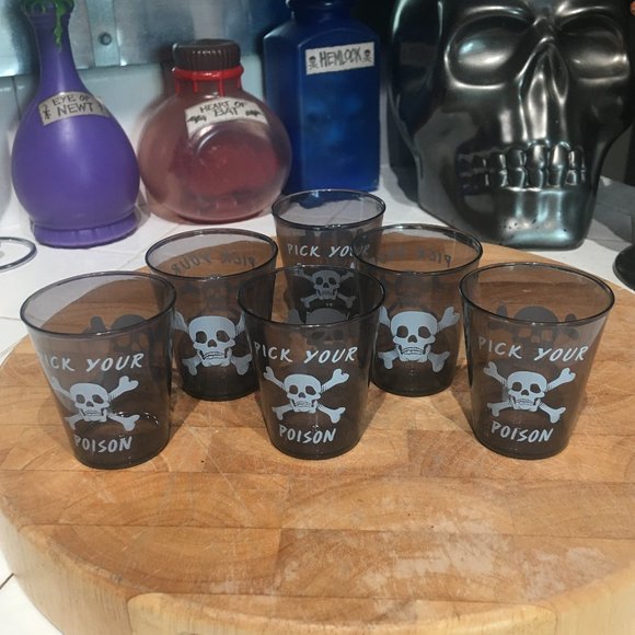 Pick Your Poison Plastic Shot Glasses - Picture 1 of 3